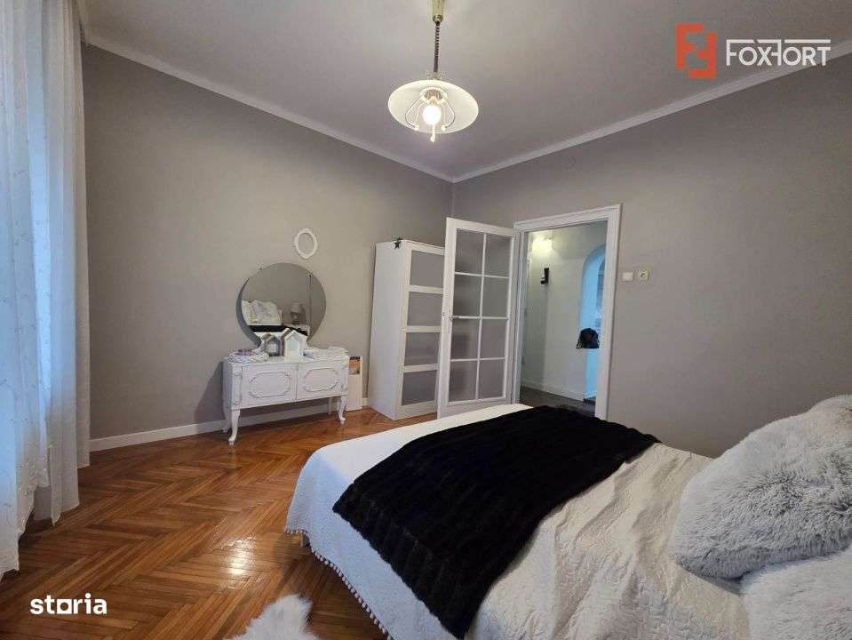 De vanzare apartament de lux cu 5 camere in Arad, zona Ultracentral - Imagine principală: 5/19