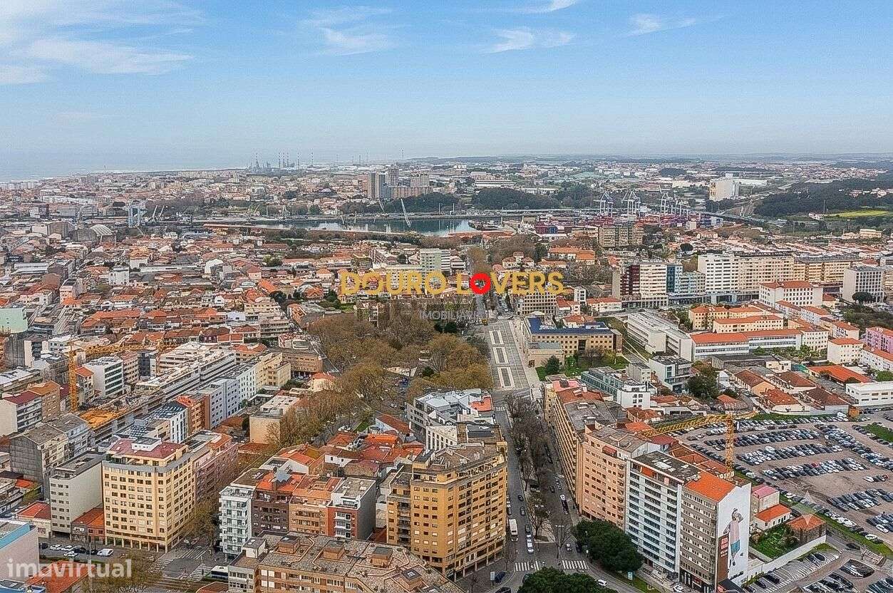 T2+1 Renovado em Matosinhos Sul-24