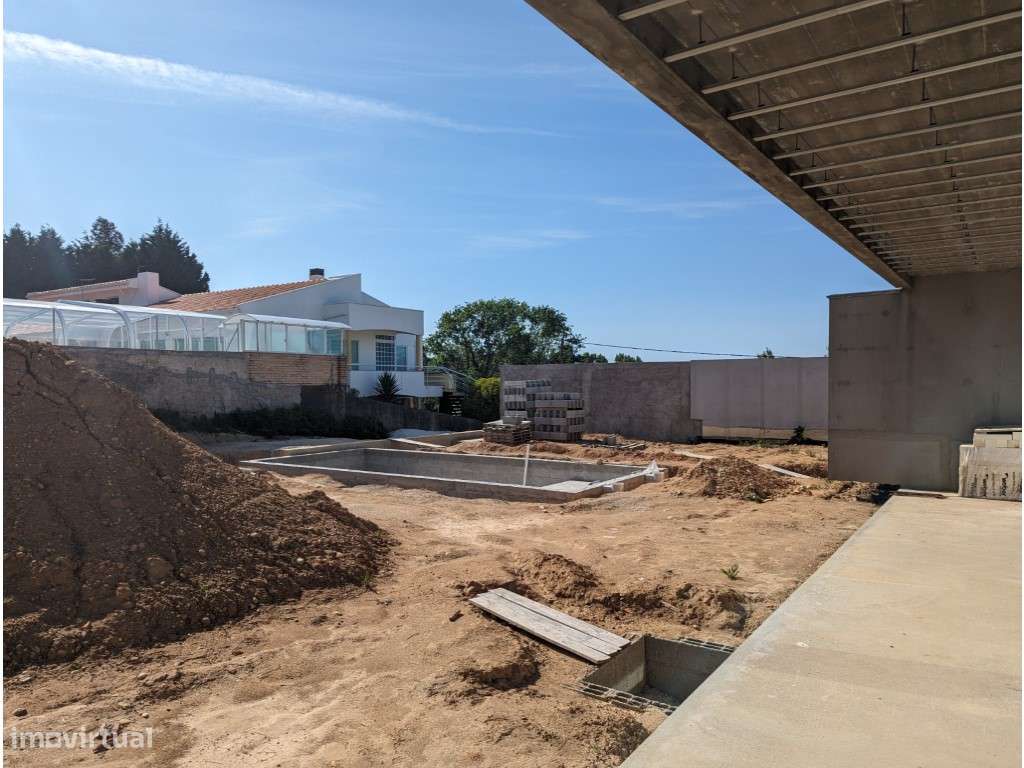 Moradia T4 com Arquitetura Minimalista | Valadares, Vila Nova de Gaia-10
