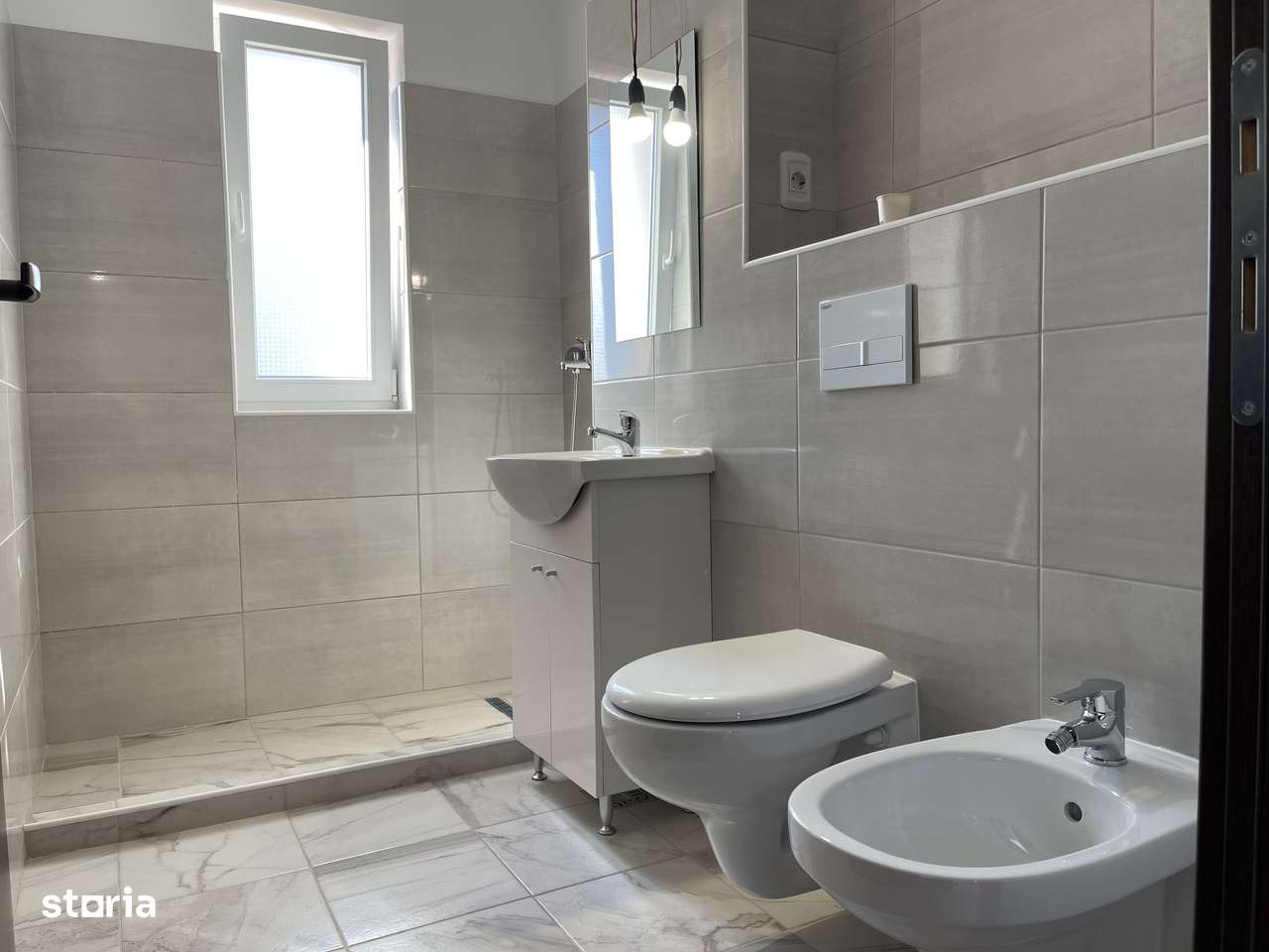 Apartament 3 camere, 72mp, decomandat, 116 430 euro TVA inclus, etaj 1 - Imagine principală: 4/15