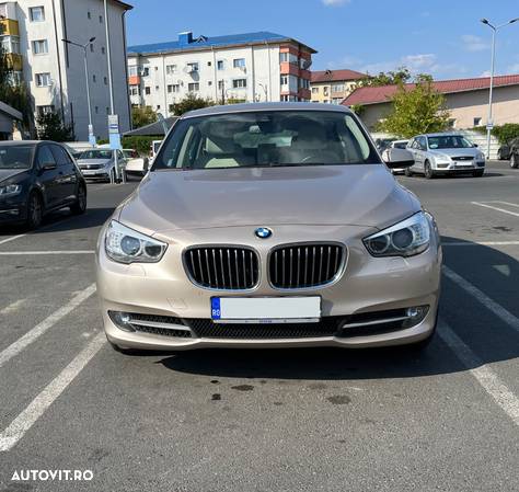 BMW Seria 5 530d xDrive - 1