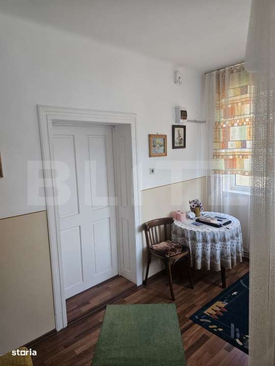 Casa 3 corpuri • Central Geoagiu • 657 mp teren • Garaj & utilit - Imagine principală: 3/6