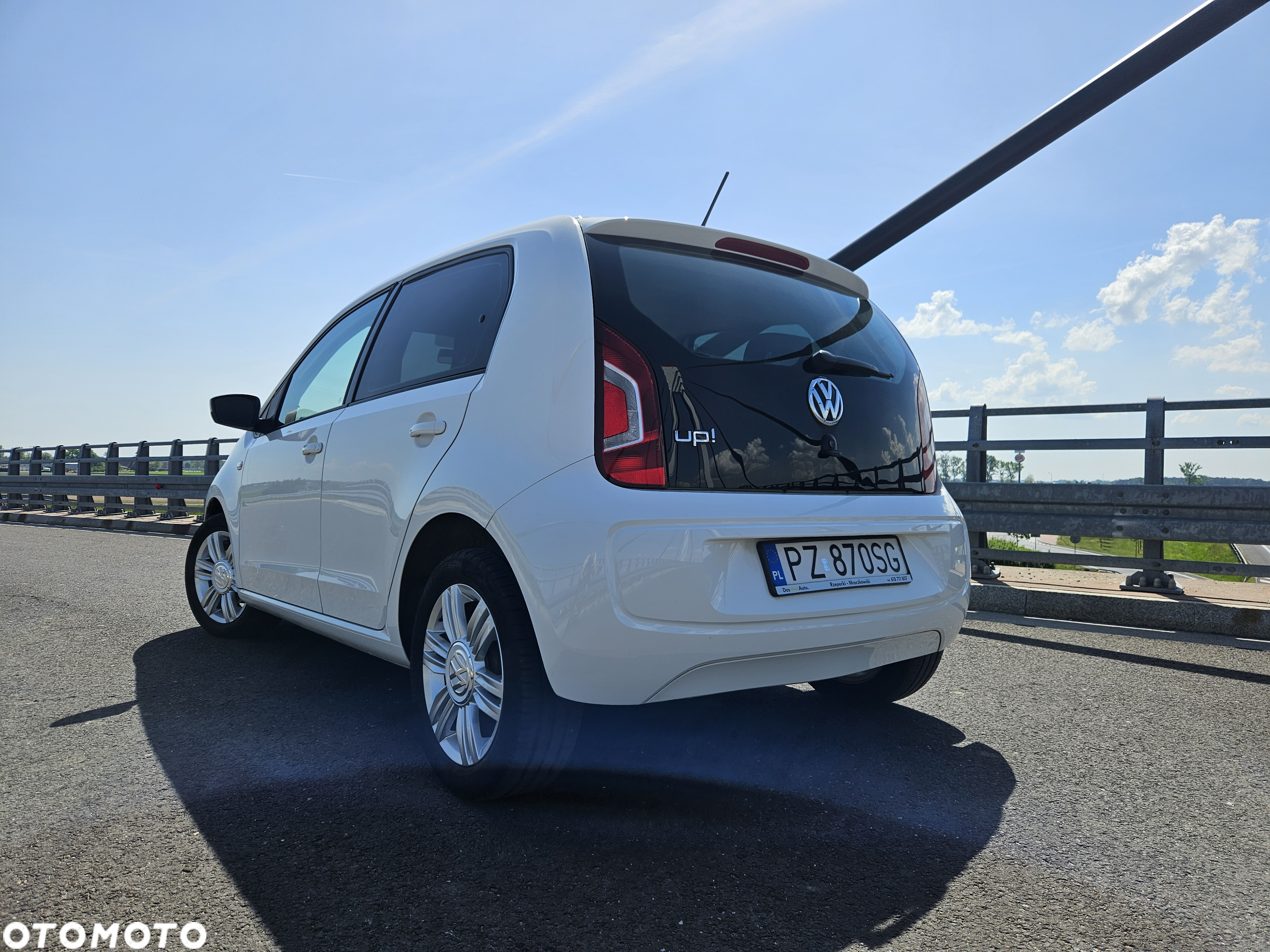 Volkswagen up! - 4