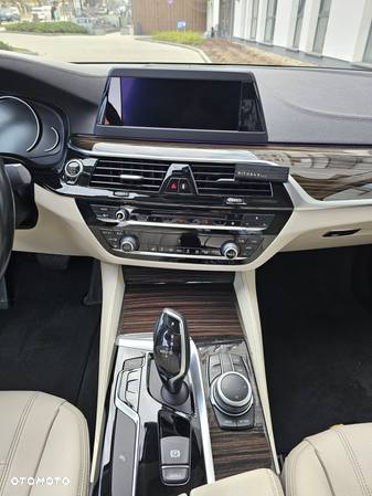 BMW Seria 5 520d Luxury Line - 18