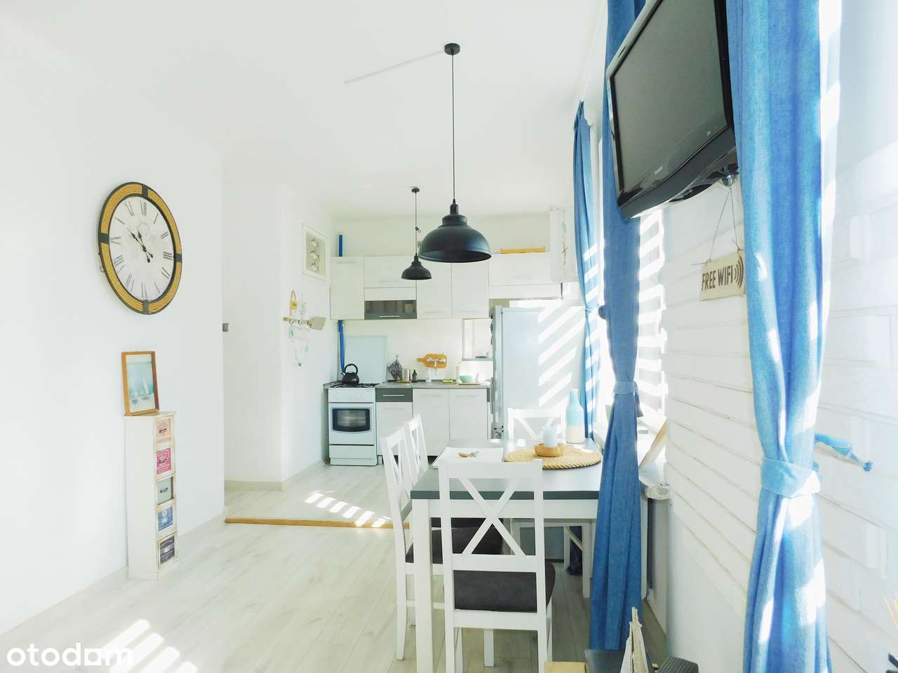 Mieszkanie w Centrum / Pierwsze Piętro.-2