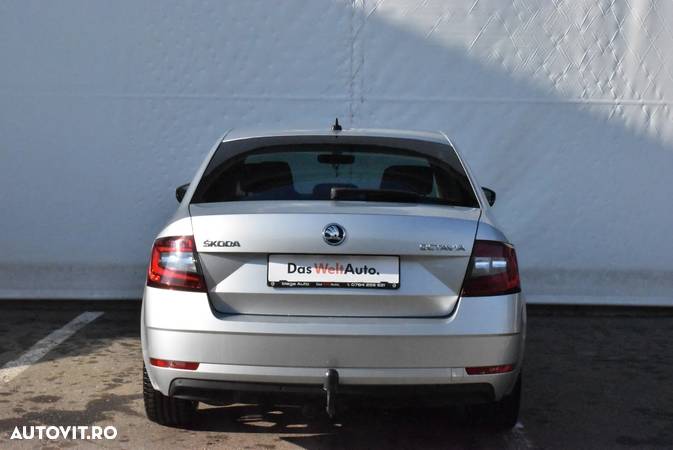 Skoda Octavia 2.0 TDI DSG Style - 8