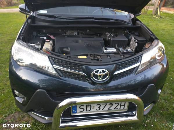 Toyota RAV4 2.0 D-4D Active - 8