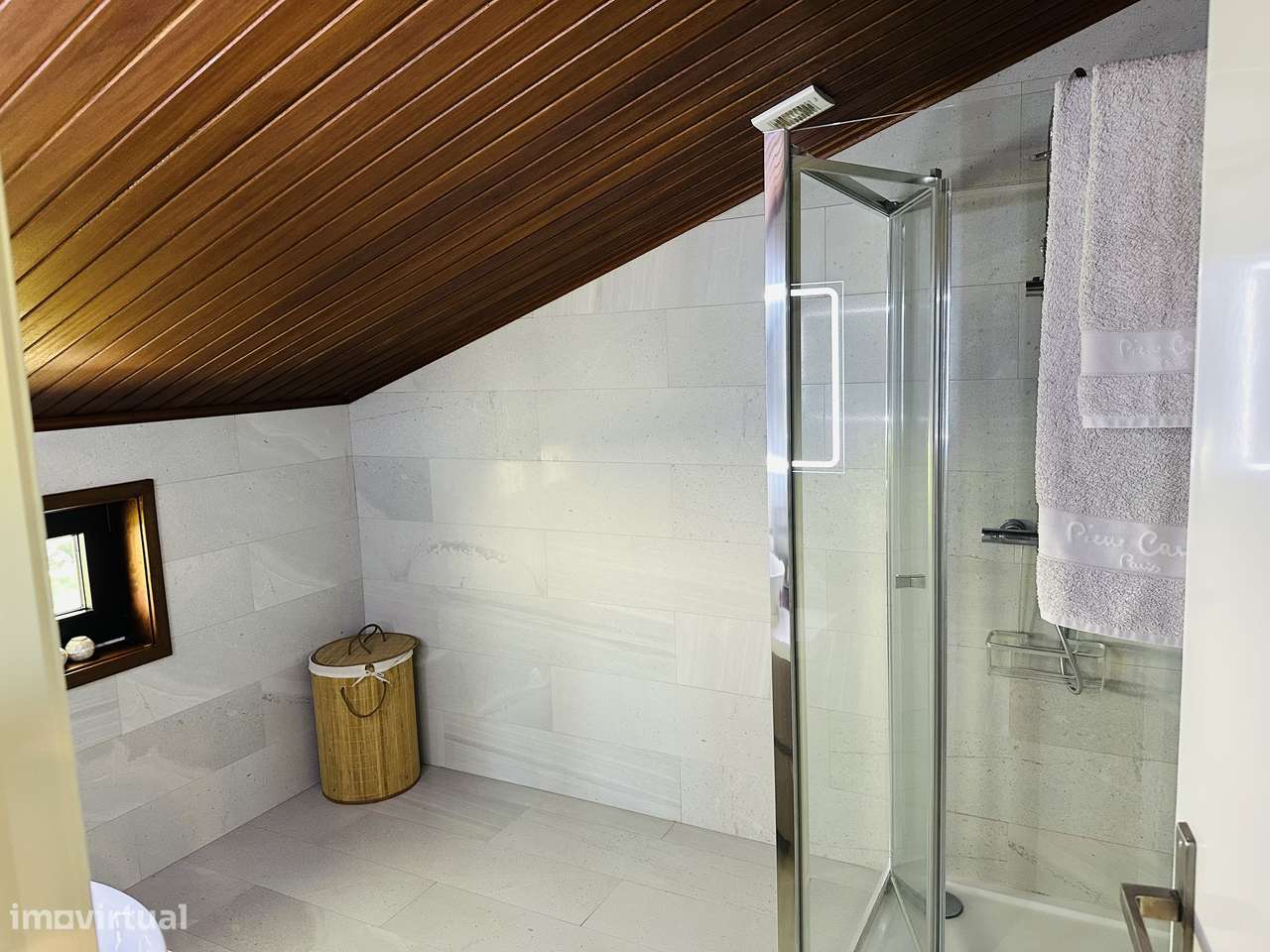 Moradia T4 de charme com grande jardim em zona tranquila-26