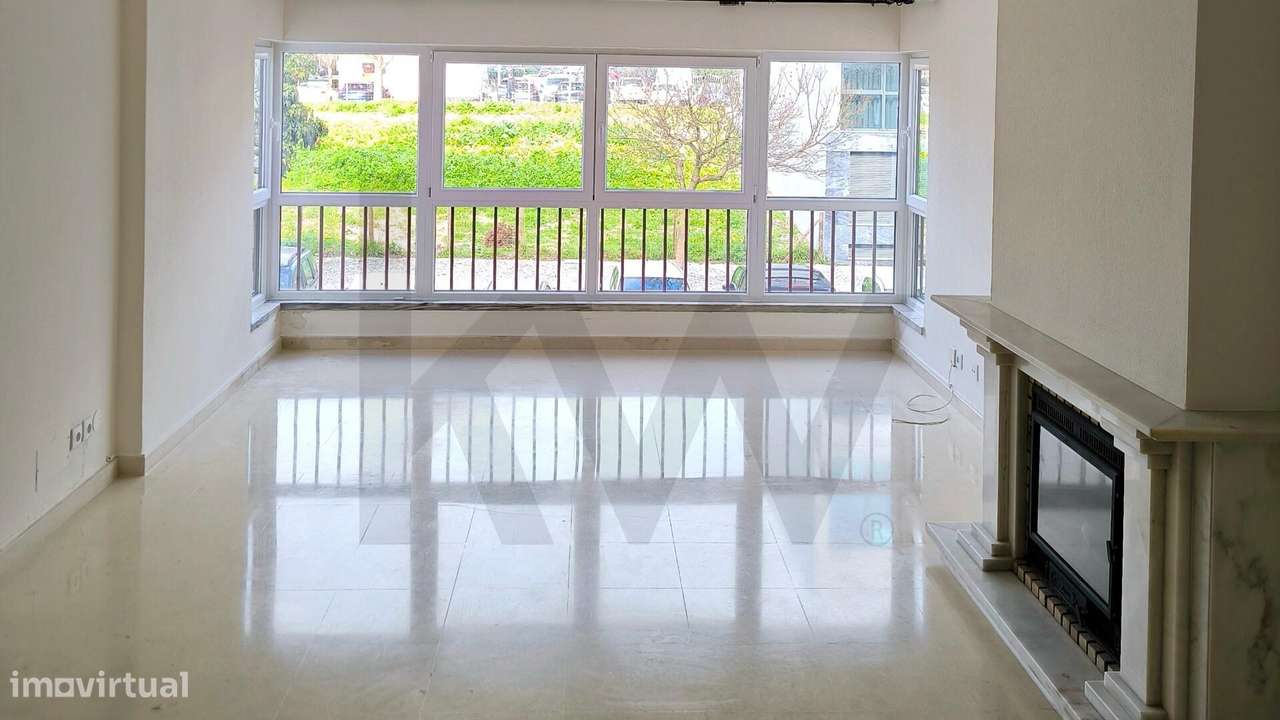 Apartamento para arrendamento T3 em Oeiras, proximidade ao Parque dos - Grande imagem: 2/19