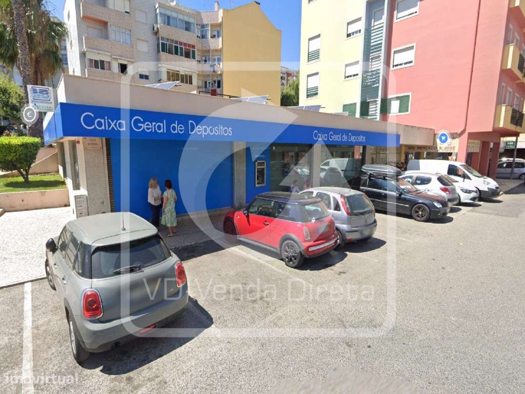IMÓVEL DA BANCA - Loja com 370 m² no centro da Póvoa de Santo Adrião. - Grande imagem: 4/14