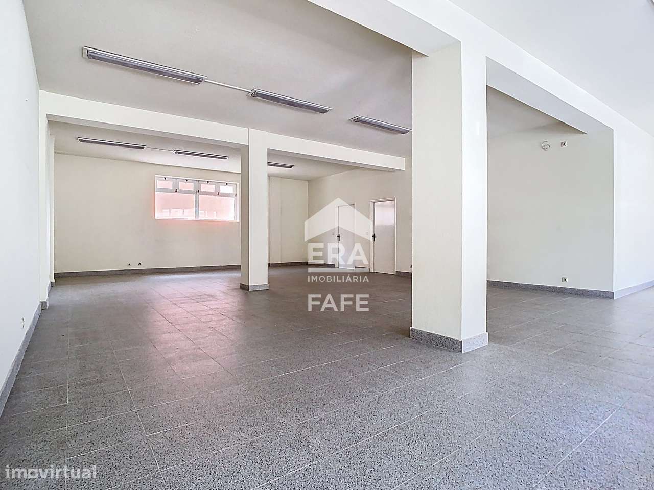 Loja com 193m2 em Fafe - Grande imagem: 3/17