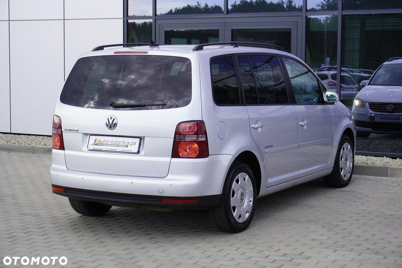 Volkswagen Touran - 7