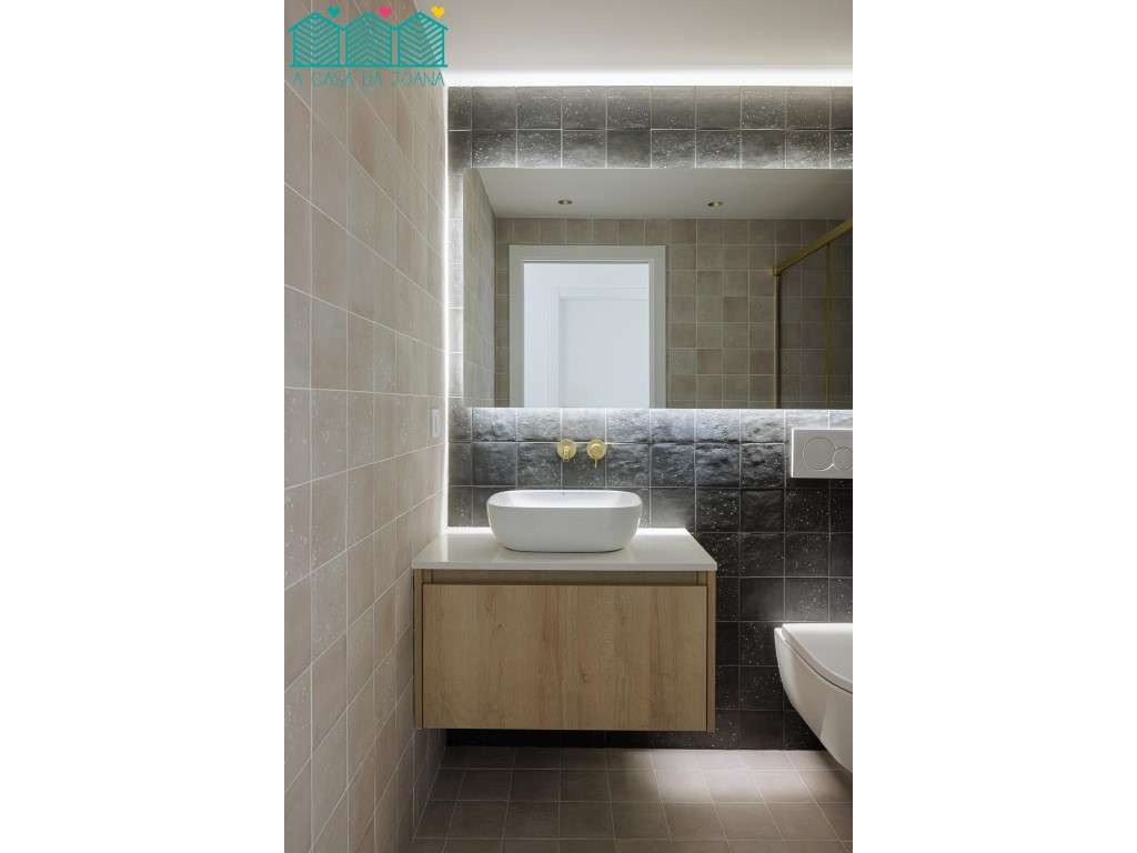 Apartamento T2 com Terraço na Praia da Barra-8