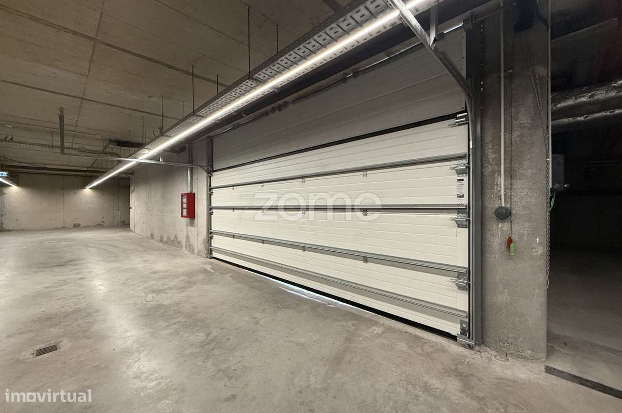 Apartamento T2 novo, com terraço e piscina, em Ponta Delgada-33