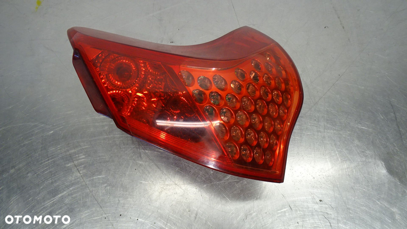 LAMPA PRAWA TYLNA PEUGEOT 3008 9683460780 - 2