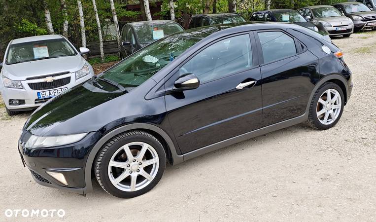 Honda Civic 1.8 Sport - 12