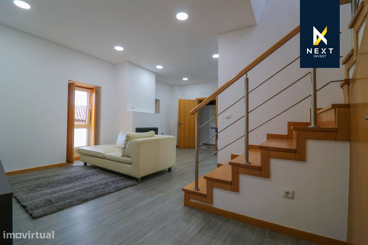 Moradia Remodelada T3 + 1 com garagem fechada - Grande imagem: 2/25