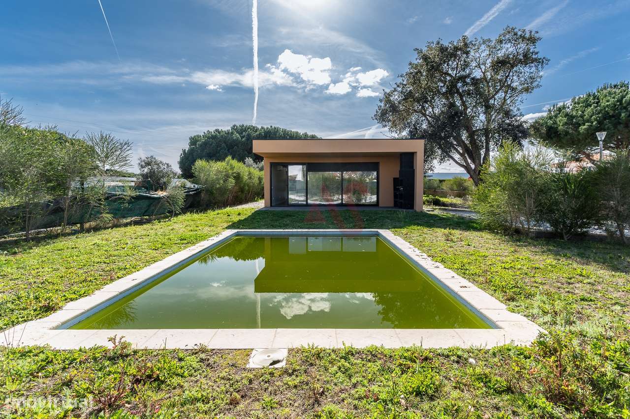 Moradia Térrea T4+1 de Luxo com Jardim e Piscina no Golfo do Montado e - Grande imagem: 4/49
