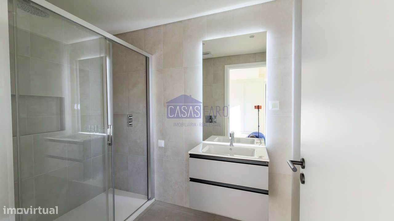 Moradia em banda V4 num empreendimento de Luxo, em Faro, Algarve-18