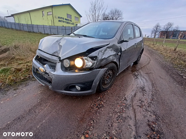 Chevrolet Aveo T300 Cały na części - 1