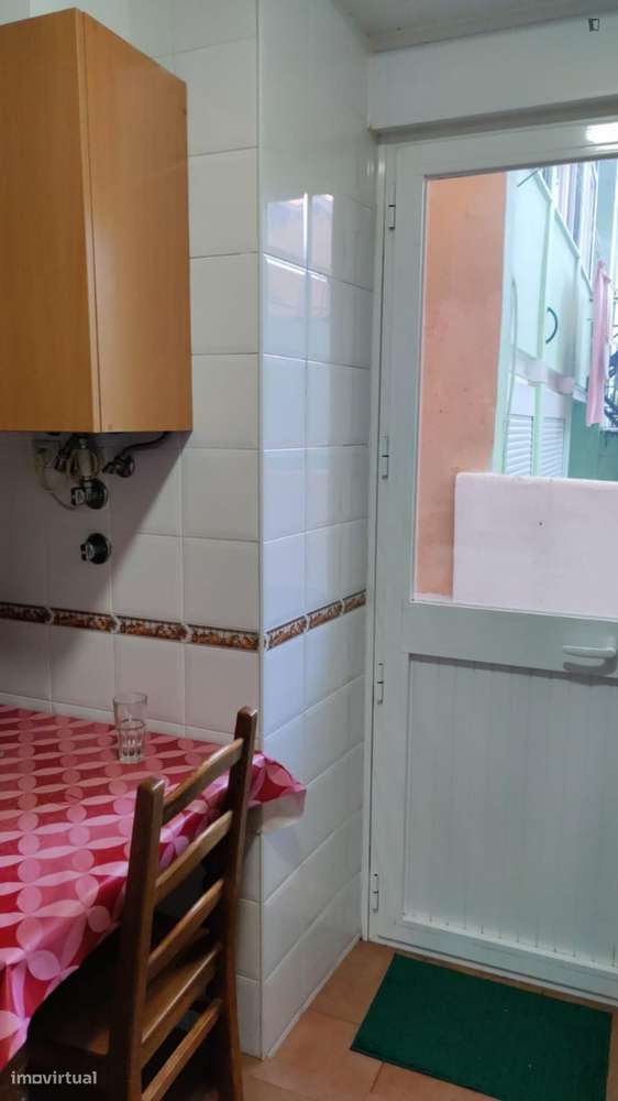 Quarto - localizado em Arroios Lisbon - Grande imagem: 5/10