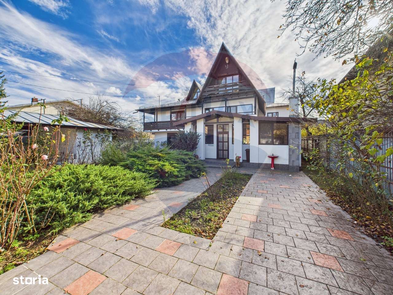 Vilă spațioasă în zona centrală Breaza, 310 mp utili, teren 610 mp-0