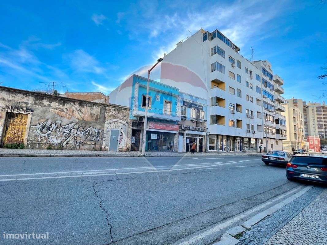 Moradia T1 para venda - Grande imagem: 2/10