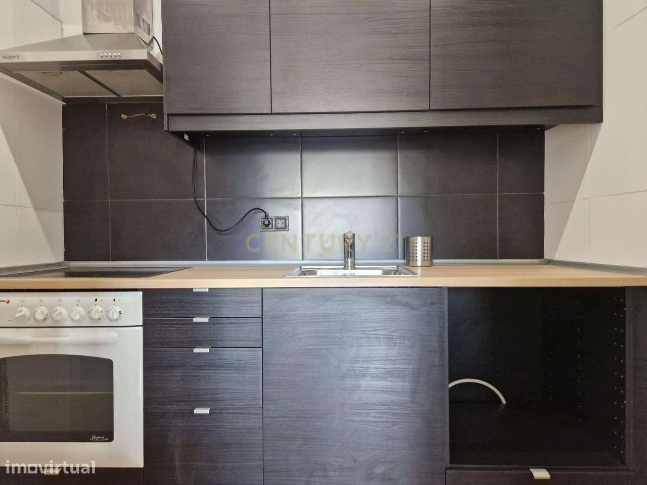 T1 mobilado com Varanda, ao Metro Faria Guimarães (Porto) - Grande imagem: 4/11