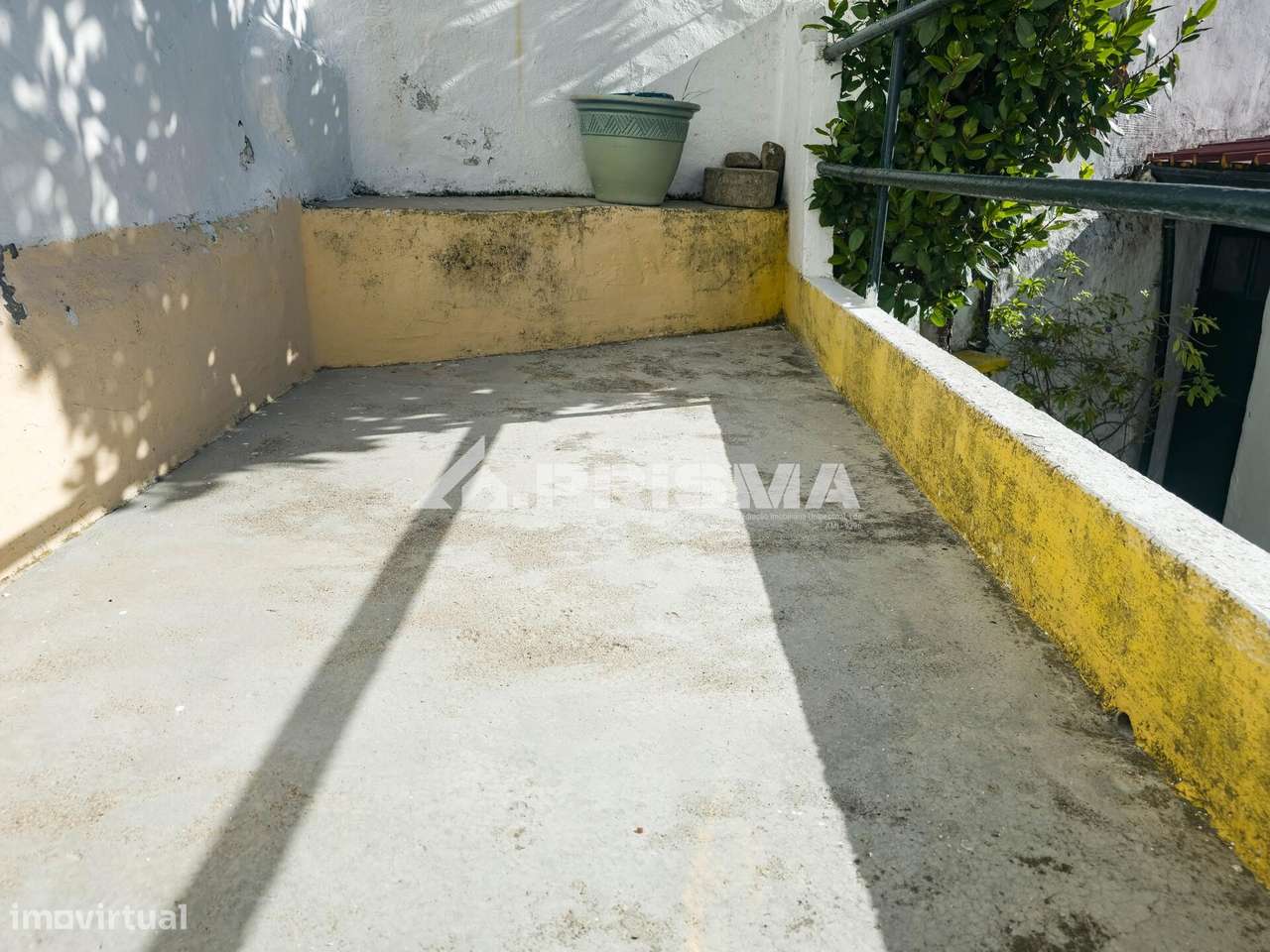 Moradia em banda para venda em Alcains-18