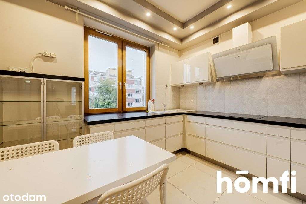 Przestronny apartament w doskonałej lokalizacji! - Pełny obrazek: 2/10