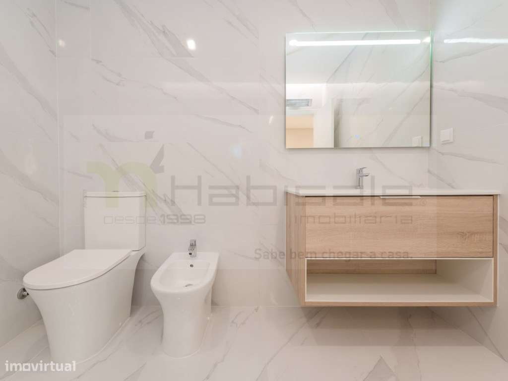 T3 Duplex, Totalmente Remodelado, com 135 m² | Murtal - Parede-26