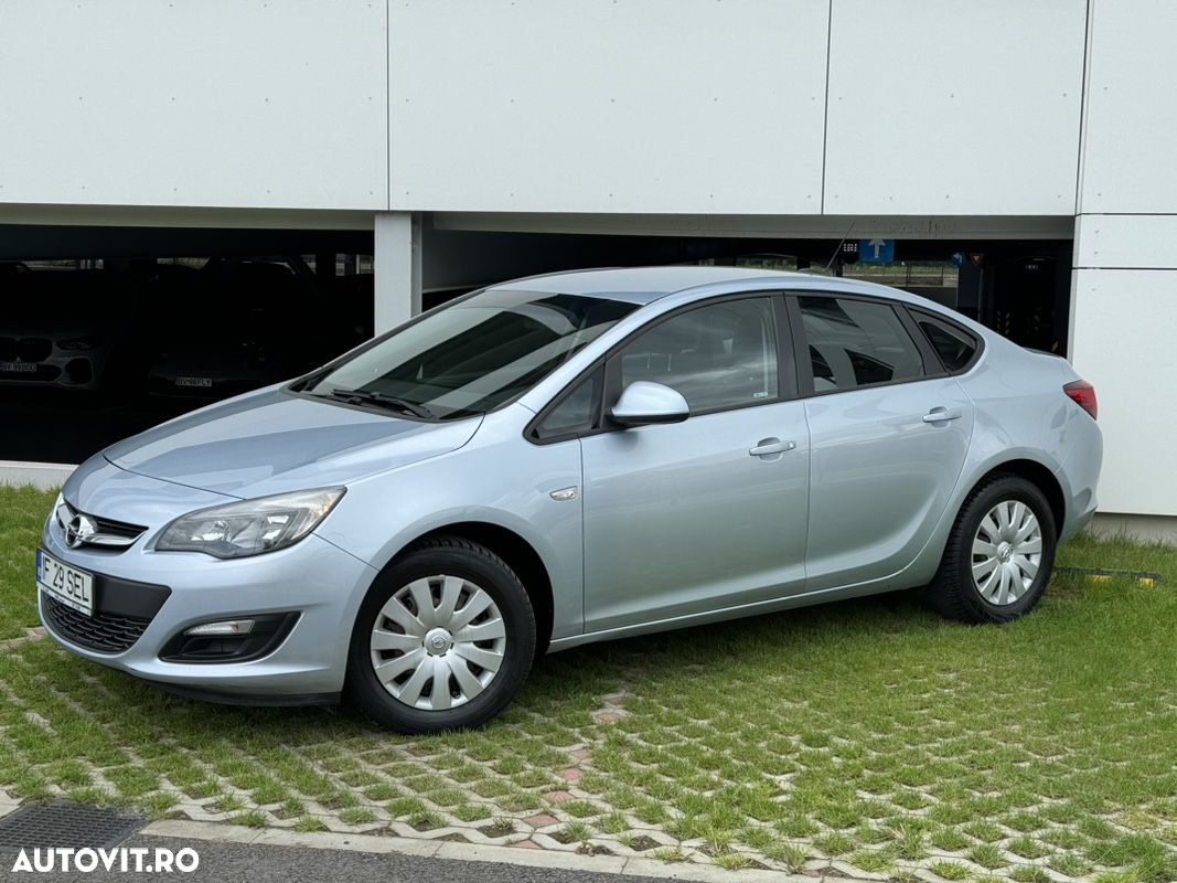 Opel Astra - 4