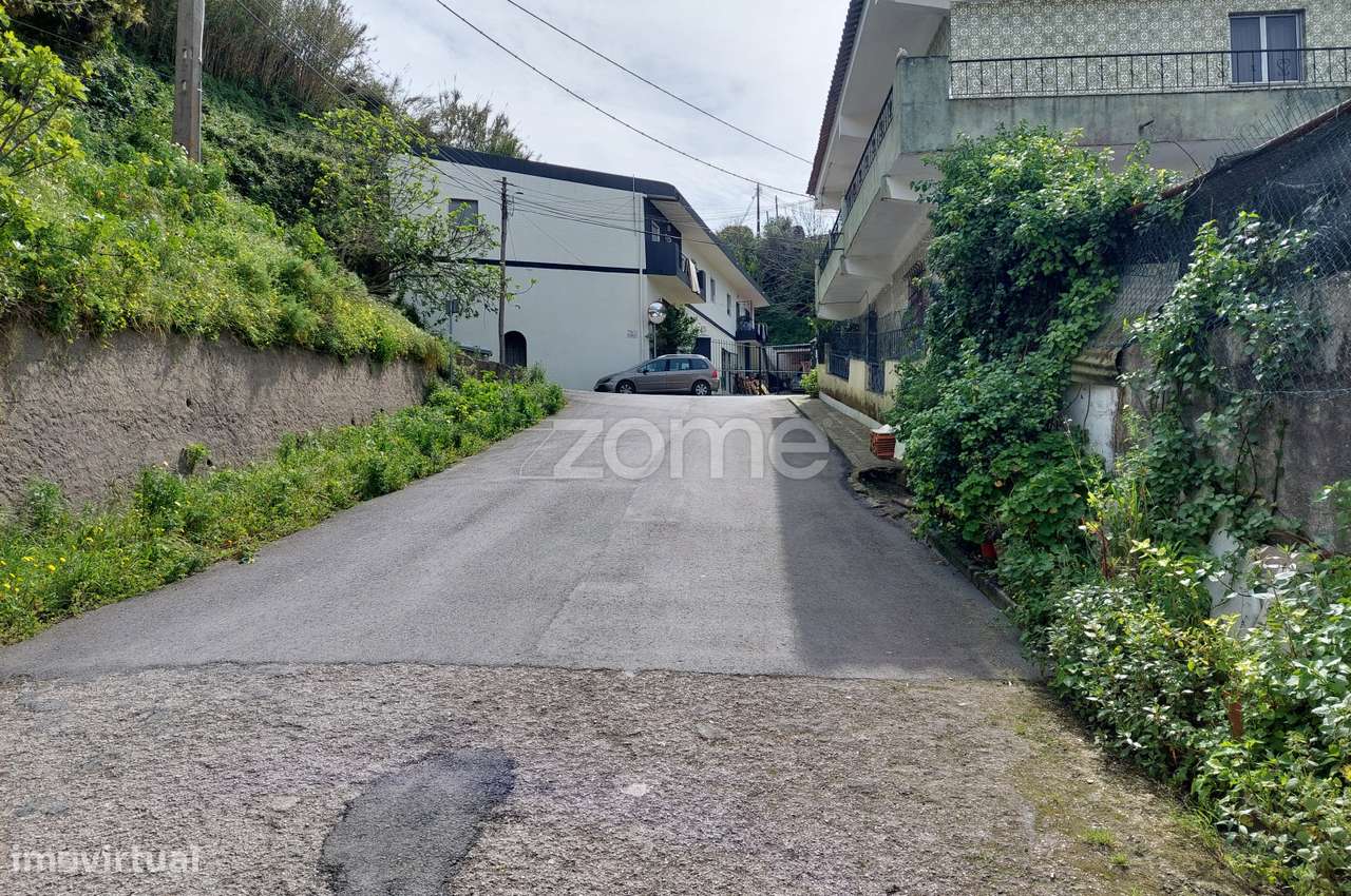 Terreno rústico (em avos) envolvido por moradias, em Camarate - Grande imagem: 5/17