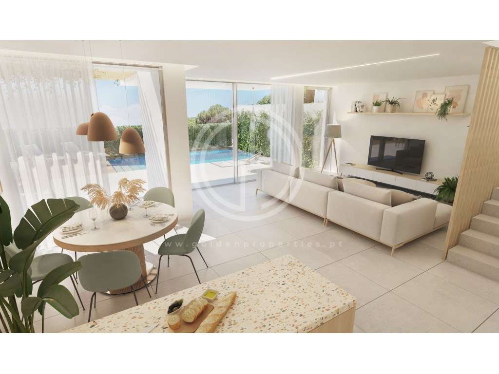 Moradia em T3 em banda em Faro-6