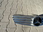 Atrapa Grill Mercedes CLS W219 - 3