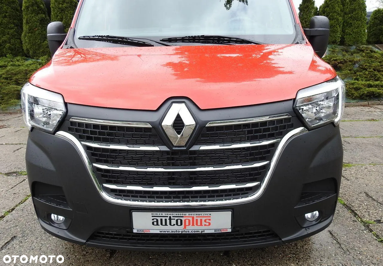 Renault MASTER NOWY FURGON BRYGADÓWKA 7 MIEJSC KLIMATYZACJA TEMPOMAT LEDY ASO GWARANCJA PRODUCENTA 135KM [ 503516 ] - 17