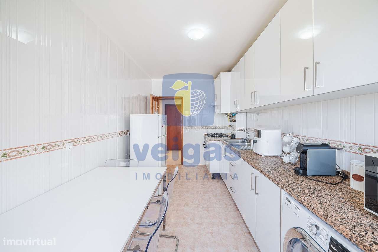 Apartamento T2 como novo, equipado e mobilado em Fitares-32