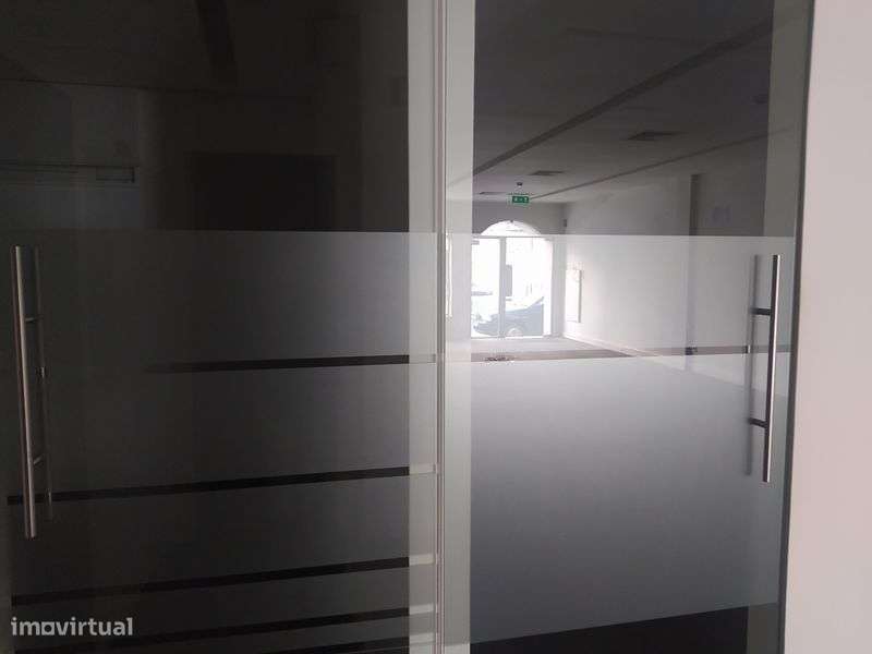 Arrenda-se ou Vende-se Loja - Grande imagem: 4/12