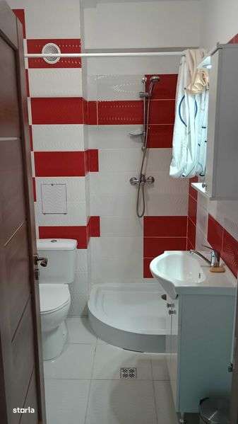 inchiriez apartament 3 camere foarte spatios, nemobilat - Imagine principală: 5/8