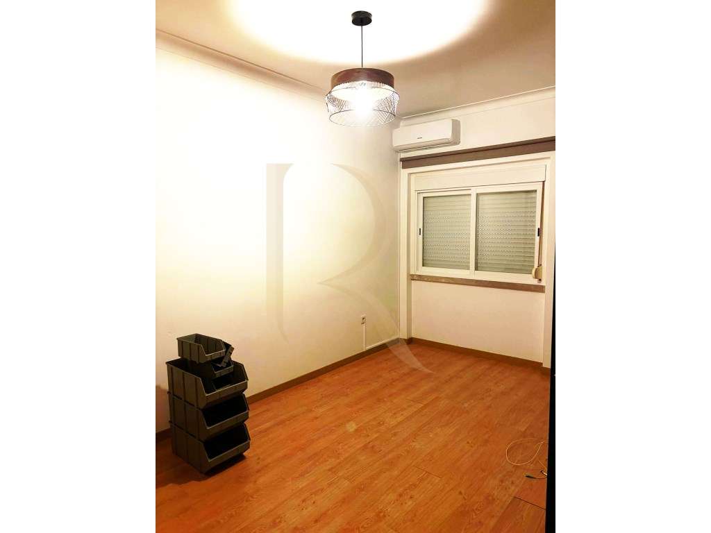 Apartamento T2 com quintal no Seixal - Grande imagem: 4/14