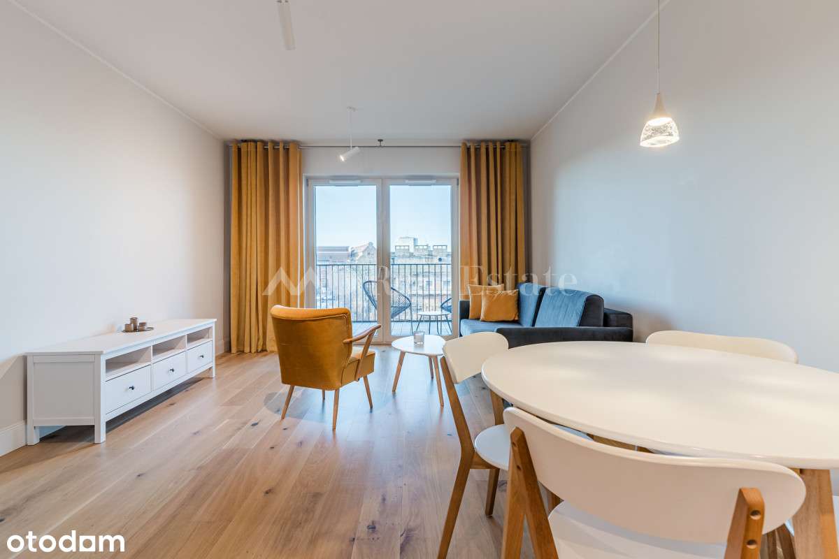 Widok na kanał na Stępce i panoramę Gdańska-6