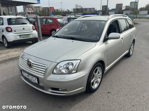 Toyota Avensis 1.8 VVT-i Sol - 23