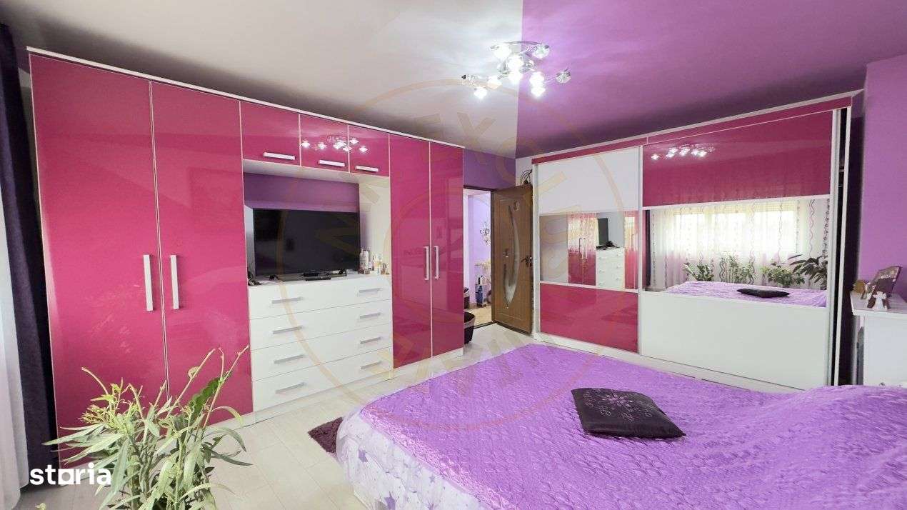 Apartament 3 camere MV2 Etaj IV, Str. Octavian Goga - Carei - Imagine principală: 3/19