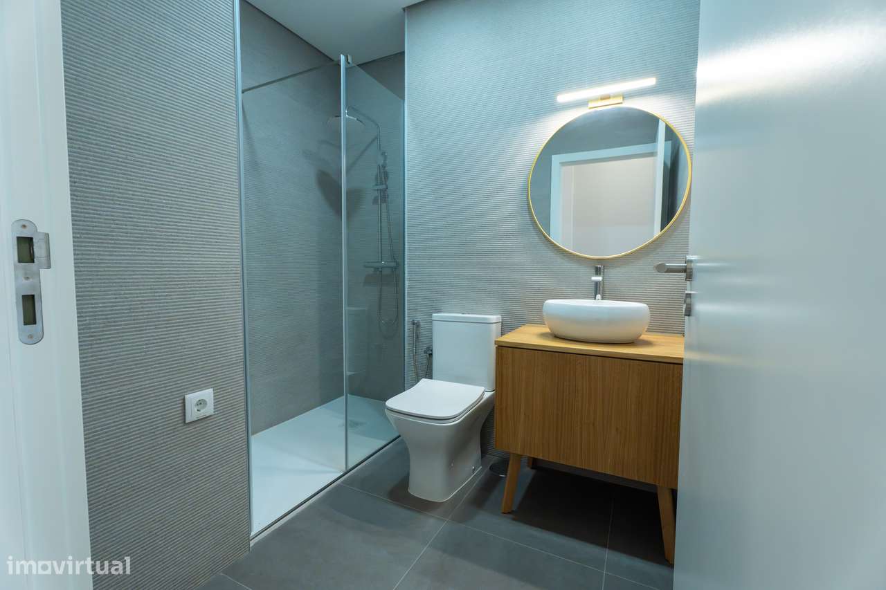 Apartamento T2 Renovado no Centro de Estarreja-19