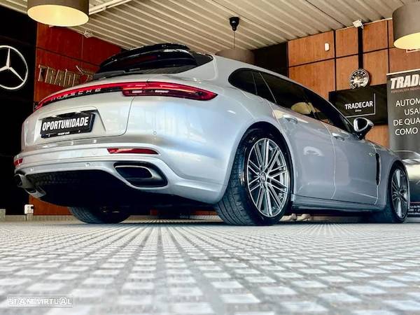 Porsche Panamera Sport Turismo 4 E-Hybrid - 16