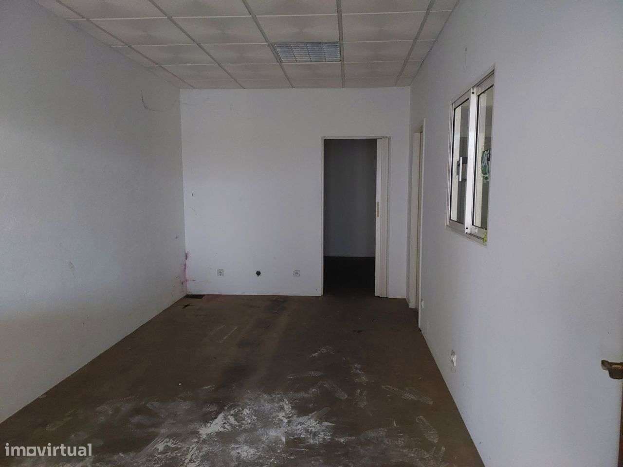 Armazém centro de Ourém - Grande imagem: 2/8