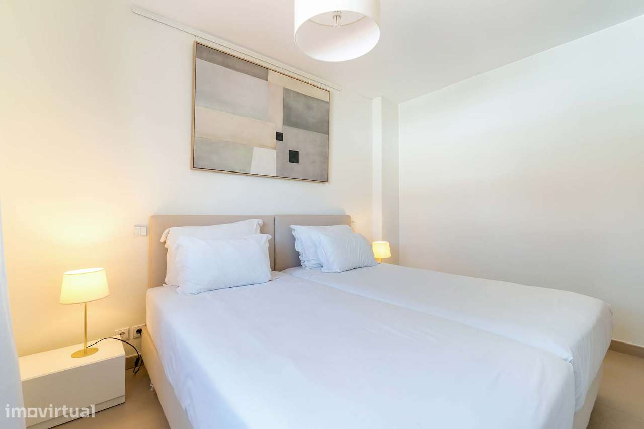 Elegante Apartamento T1 com agradável varanda em Resort-14