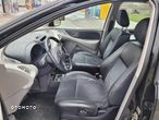 Nissan Almera Tino 2.0 CVT Fresh - 11