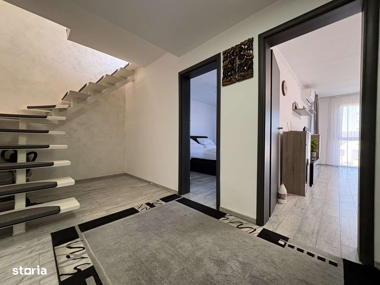 De închiriat penthouse deosebit în Sânpetru – aproape de Coresi - Imagine principală: 4/8