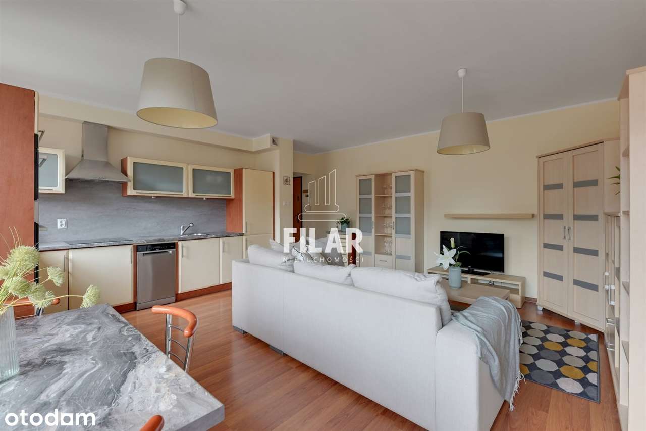 Os. Dolina Cisów, cisza i spokój, balkon, hala-3